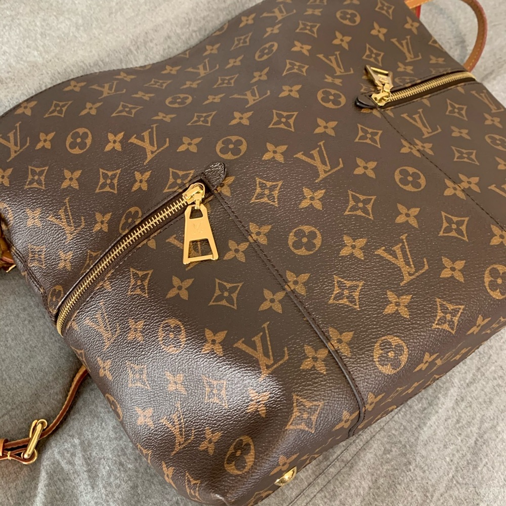 Like New Louis Vuitton Melie